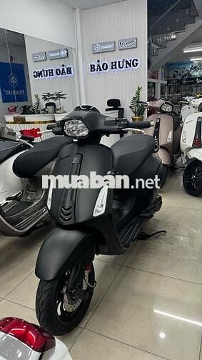 Vespa Sprint Full đen nhám BSTP ngay chủ