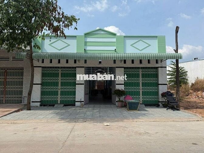 BÁN NHANH DÃY TRỌ 300M2 Ở Đ.H39 GIÁ CHỈ 1,95TỶ MỸ PHƯỚC 3 BẾN CÁT- SHR