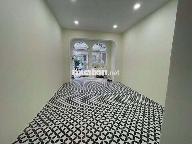 Hàng siêu khan hiếm - Cách Mạng Tháng 8 (Vòng xoay Phù Đổng) - giá 3x!
