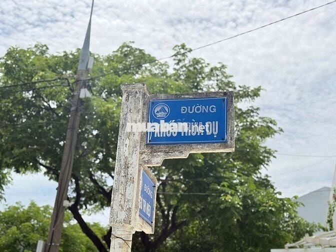 Bán lô đất biệt thự mặt tiền Khúc Thừa Dụ, Sơn Trà