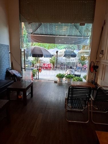 QUÁN CÀ PHÊ CẦN TUYỂN PHỤC VỤ 