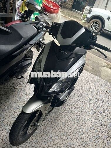 Đổi xe điện nên bán