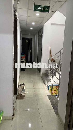 căn hộ ccmn 35m gồm 1 ngủ 1 khách và bếp 1 vệ sinh ban công sáng phố