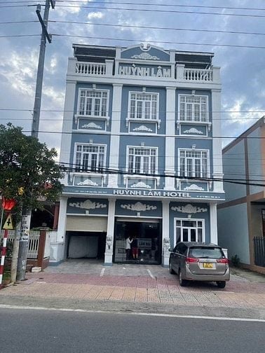 Bán khách sạn Huỳnh Lâm mặt tiền Võ Văn Kiệt, TT Tràm Chim, Đồng Tháp