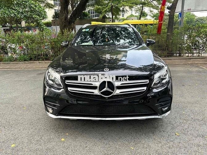 Mercedes Benz GLC300 4MATIC 2019 Bank 90%