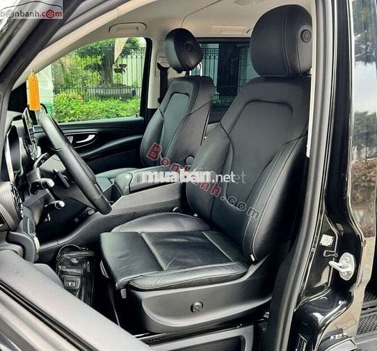 Mercedes benz V250 AMG
