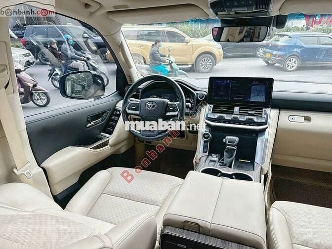 LAND CRUISER LC300