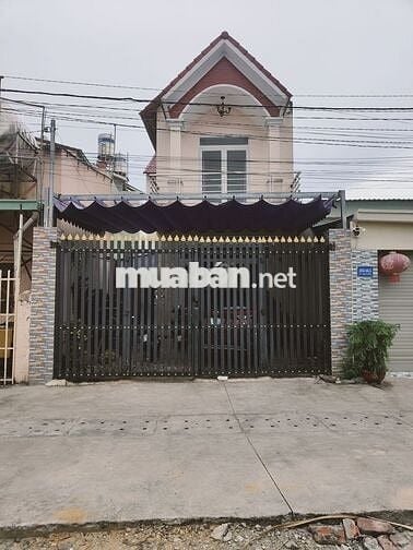 Nhà 3 phòng ngủ, đất diện tích 138,3m2, 100m TC, phường Chánh Nghĩa