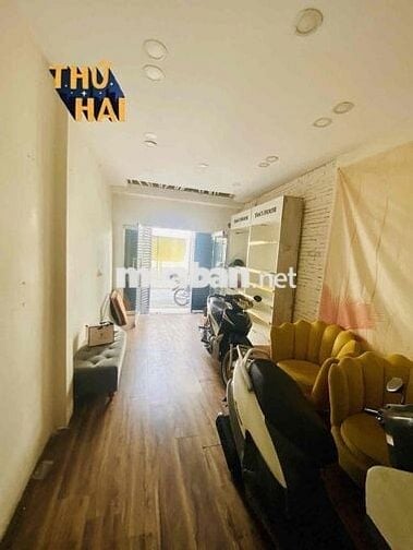 ( VIP) Cách mạng tháng tám, Q3,Q1,Tân bình  40m2 giá có 5tỷ nhỉ