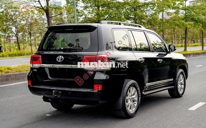 Toyota LC200 sản xuất 2017