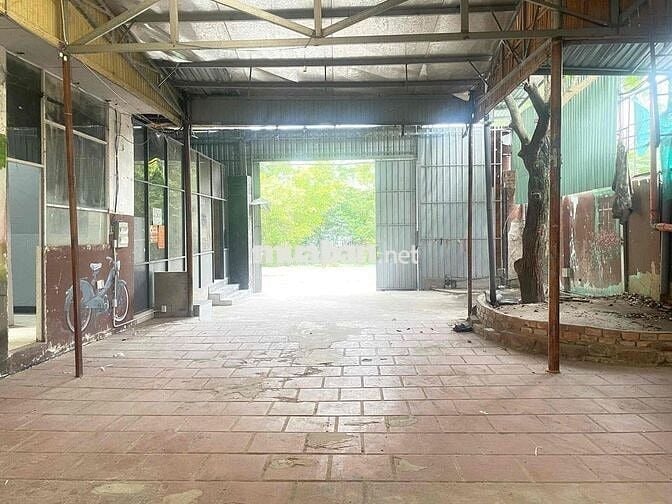 mặt tiền nhà xưởng 600m2 lưu thông thuận tiền gần đường Hà Huy Giáp