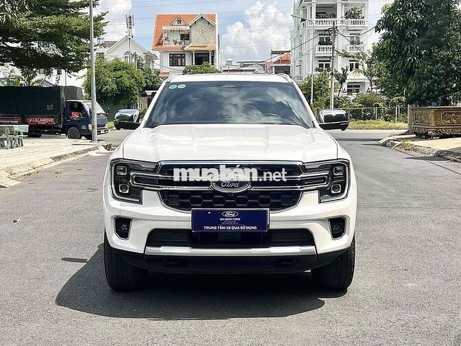 Everest Titanium 2023 4x4 - 46.000 km - Hỗ Trợ Góp