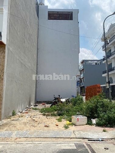 Bán lỗ gấp lô 6m x 17,5m = 105m2 view hồ sinh thái Hương sen KDC 