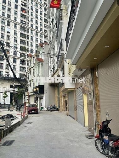 Nhà Đẹp Lô Góc-Ô Tô Tránh Vào Nhà-42M-4Tầng-MT 4M-Đình Thôn-Mỹ Đình