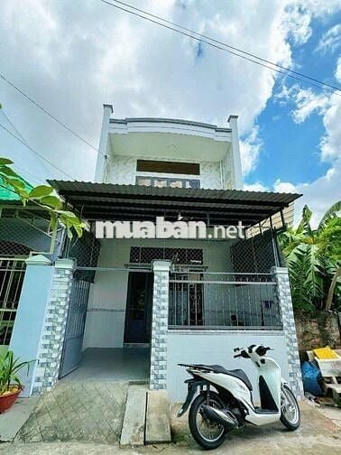 Bán gấp căn nhà trệt - lầu ở gần KCN Tân Phú Trung 73m2 SHR giá 745tr