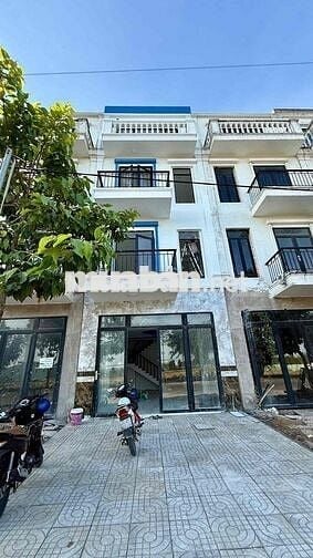 🌻CHO THUÊ NHÀ TRỆT 3 LẦU MỚI ĐƯỜNG SỐ 12 KDC HỒNG LOAN 5C