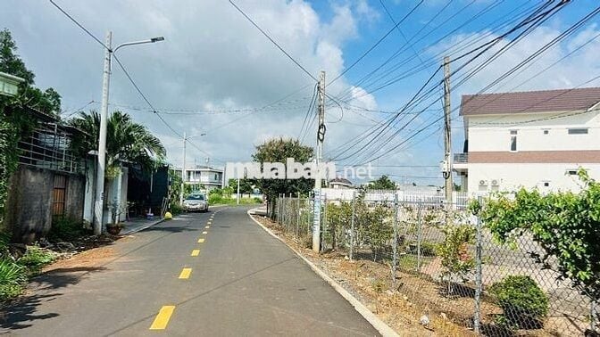 Cần bán nhanh 1065m2 sẵn 120m tc đường nhựa  TT Đất Đất Đỏ.BRVT