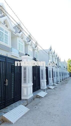 CẦN BÁN GẤP NHÀ SHR CHÍNH CHỦ- Gần khu CN Cầu Tràm. Long An