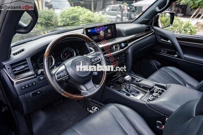LX570 nhập hãng