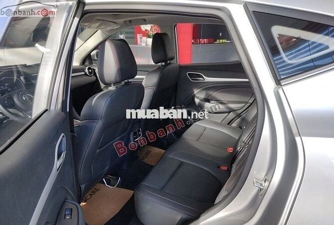 MG ZS Luxury 1.5 AT 2WD