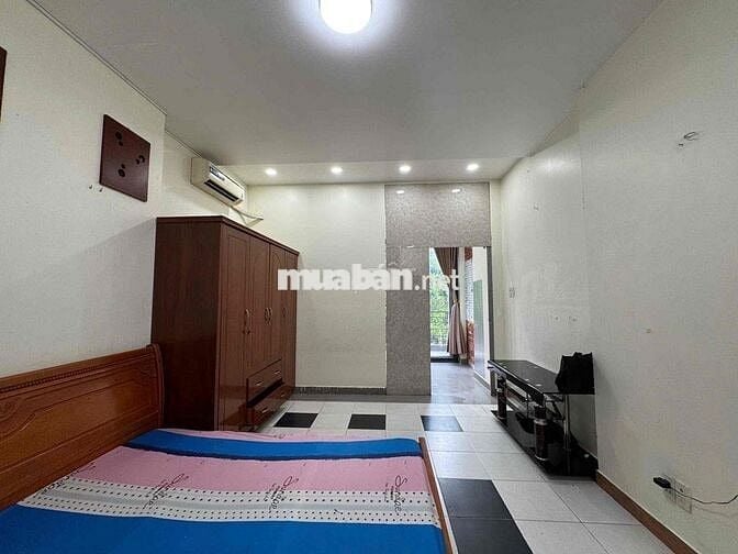 1 PN TÁCH BẾP FULL NỘI THATA BAN CÔNG THOÁNG MÁT NGAY TRUNG TÂM TSN