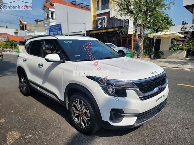 Kia Seltos Luxury 1.4 AT 2023