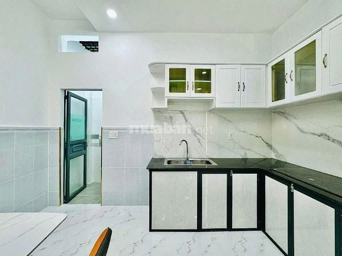 Chính chủ gửi bán nhà hẻm xe hơi đường số 11, Thủ Đức, giá 2 tỷ 890 TL