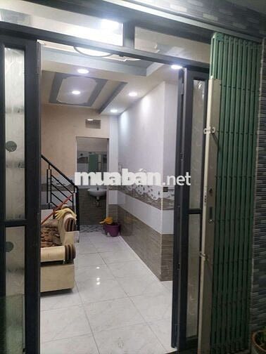 Cho thuê nhà nguyên căn cách mặt tiền 10m