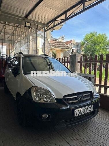 Kia Carens 2011 EX 2.0 MT - 10000 km
