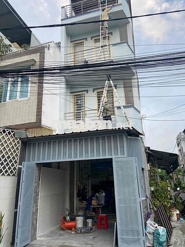 Bán nhà hẻm xe hơi 2 mặt tiền đường số 4 ngay sát trung tâm Gigamall.