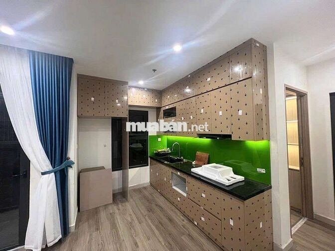 CCCC  VỪA Ở VỪA KINH DOANH DT 80m2 giá 6.65 tỷ VINSMART CITY