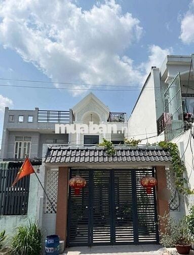 Nhà đẹp 5m x 30m. 150m2 Thổ cư Đúc 1 lầu Mặt tiền Đ. Tân Chánh Hiệp 26