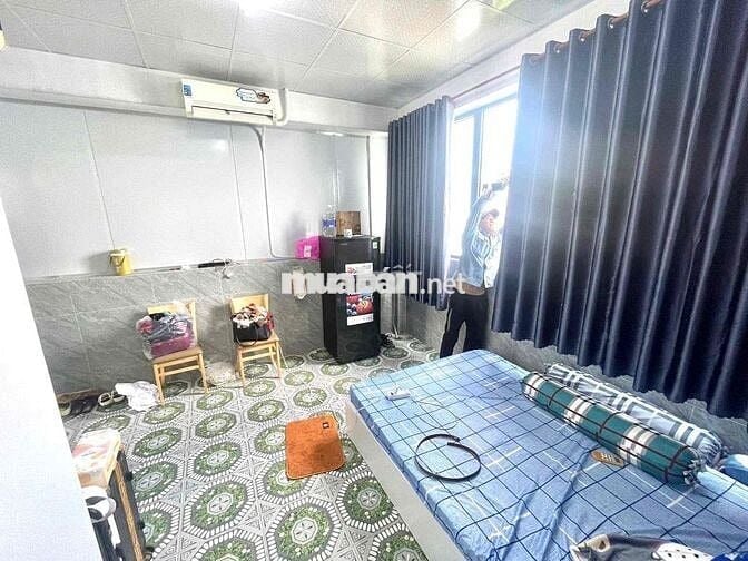 STUDIO FULL NỘI THẤT_THANG MÁY_GẦN VHU_HƯƠNG LỘ 2_FREE XE VÀ DỊCH VU