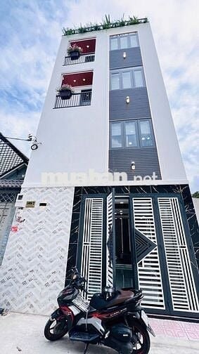 Nhà phố full nội thất có thang máy