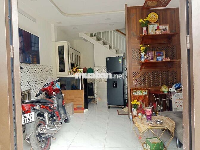 Bán nhà Bình Tân HXH Tân Hòa Đông giá rẻ chỉ 2,5 tỷ