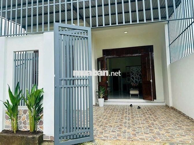 Cần Bán nhà Gấp 116m2 chỉ 720 Triệu Có SHR Tân Phú Trung Củ Chi, Gấp.