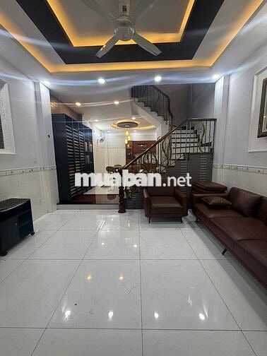 nhà full Nội Thất trệt 3 lầu 4 phòng ngủ 4wc, hẻm xe tải