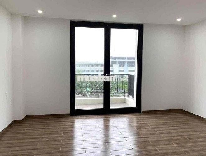 Cho thuê tầng 3 shophouse The Manor Crown Tố Hữu, cách Bà Triệu 1km