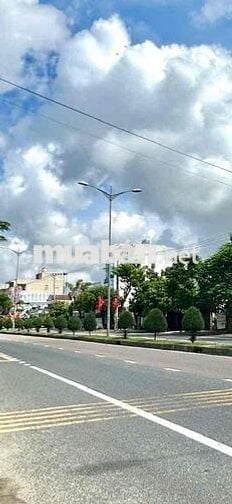 BÁN nhà mặt tiền trần thủ độ 33m, 150m2