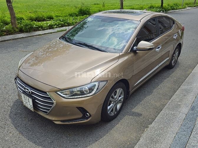 Hyundai elantra 2017 1.6 giá hợp lý ạ