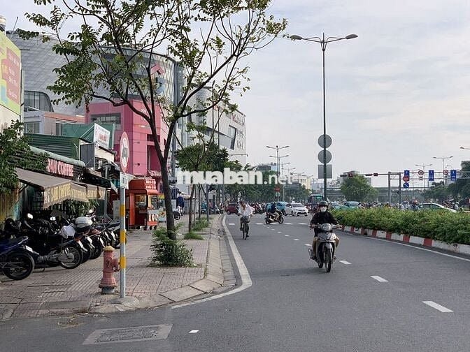 Mặt bằng 1200m2 mặt tiền đường Phạm Văn Đồng - Hiệp Bình Chánh