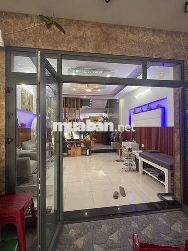 BÁN NHÀ CHÍNH CHỦ ĐƯỜNG 10.5M - HƯỚNG ĐB, VỊ TRÍ ĐẸP HOT HÒA XUÂN