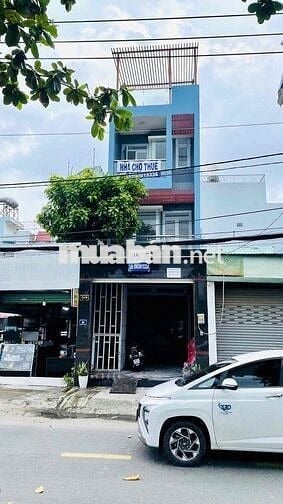 Nhà mặt tiền xe ôtô kinh doanh làm văn phòng