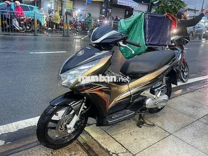 Honda air blade 2012 mới 90% biển số thành phố