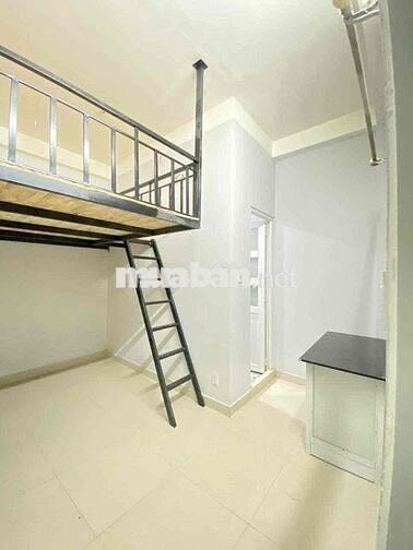 Duplex Phạm Ngũ Lão Full Nội Thất Đi Bộ Qua IUH chỉ 800m