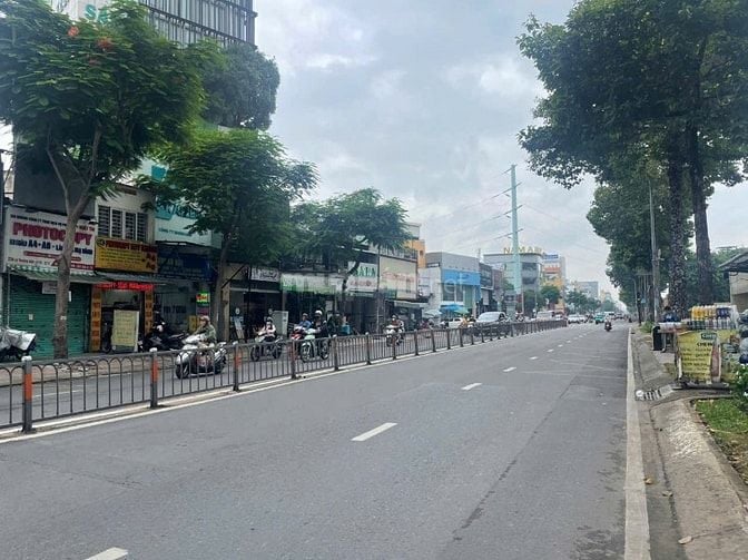 Bán nhà mặt tiền Quang Trung Gò Vấp (xây cao được) 8x20m 188m2 - 30 tỷ