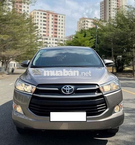 Innova sx 2019 số sàn màu ghi, động cơ máy xăng