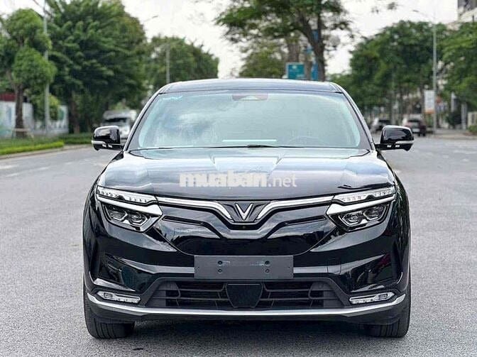 VinFast VF8 2022 Eco - xe đi 1V7