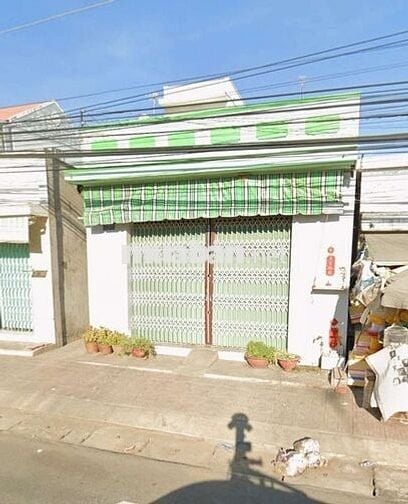 Bán nhà mặt tiền đường QL50, gần chợ, gần trường