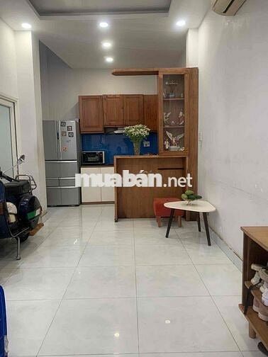 hẻm 5 căn nhà đuòng ngoại giao